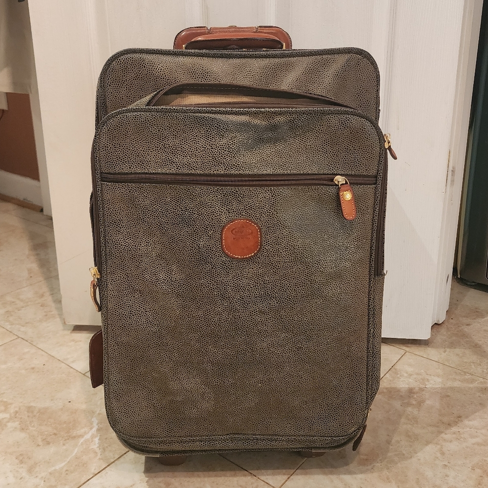Vintage Bric's leather luggage bag with detachable garment bag